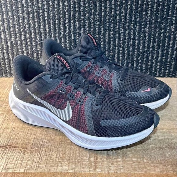 Nike Other - Nike Women's Quest 4 Shoes - Size 7